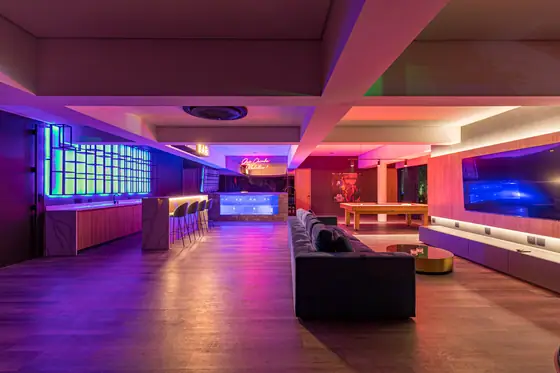Night lounge