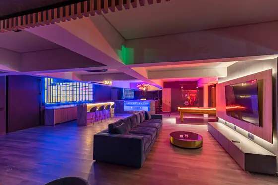 Night lounge