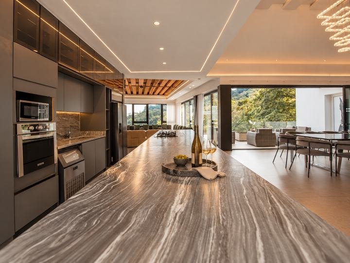 Skyline Bachelor Villa | Heated Infinity Pool – foto 5