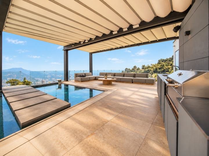 Skyline Bachelor Villa | Heated Infinity Pool – foto 6